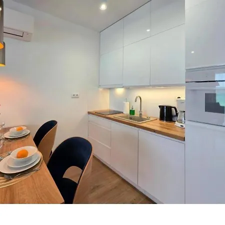 Westin House Modern Apartman