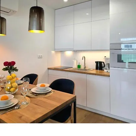 Westin House Modern Apartman